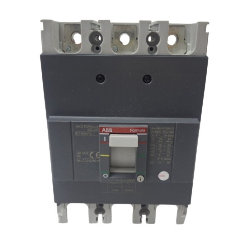 Breaker Industrial  250 AMP Capacidad de Ruptura  50 KA Fijo FORMULA A2C  1SDA066780R1