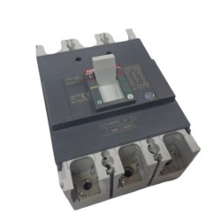 Breaker Industrial  250 AMP Capacidad de Ruptura  50 KA Fijo FORMULA A2C  1SDA066780R1