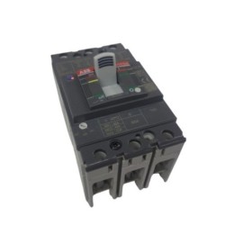 Breaker Industrial   35 -   50 AMP Capacidad de Ruptura  25 KA Graduable XT1B  TMAX XT  1SDA066804R1