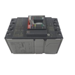 Breaker Industrial   35 -   50 AMP Capacidad de Ruptura  25 KA Graduable XT1B  TMAX XT  1SDA066804R1