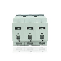 Breaker Enchufable Tripolar 3 X  20 AMP 6/10 KA Proteccion Termomagnetica TP349333
