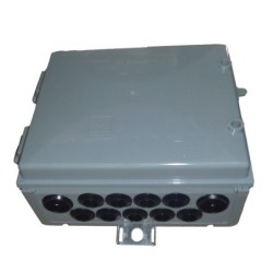 Caja Acometida de Derivacion en Policarbonato Trifasica de 9 Usuarios-140 AMP        3F 1N