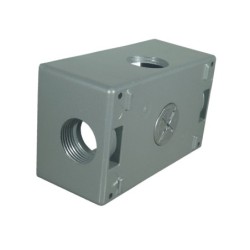 Caja Fundicion Aluminio 5800 con salida   3-4 pulgada  4 Huecos