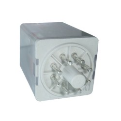 Rele Enchufable ABB Tipo Universal  8 PINES CR-U110AC2    1SVR405621R7000