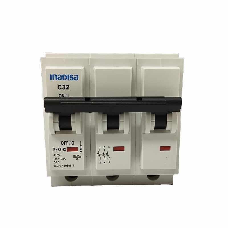 Breaker Enchufable Tripolar 3 X  63 AMP  20 a 10 KA Proteccion Termomagnetica I3P632AE